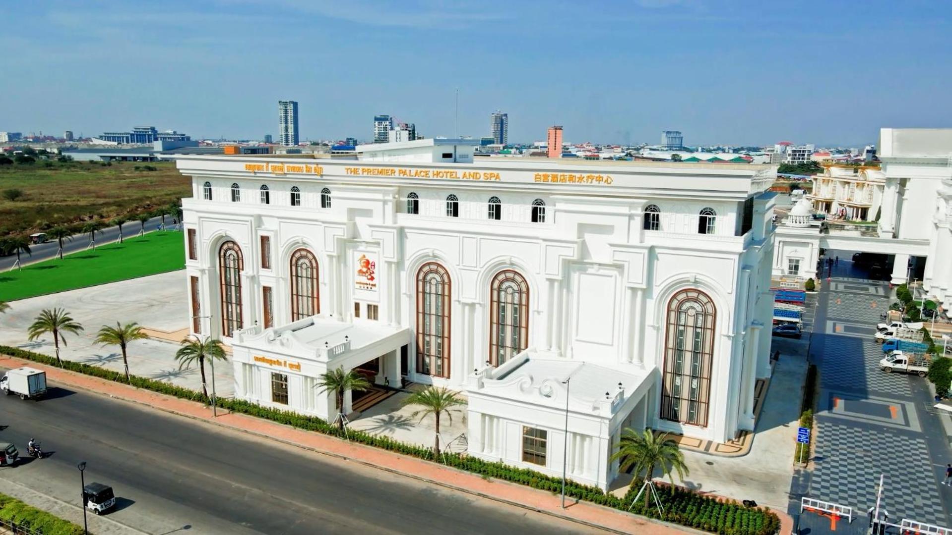 The Premier Palace Hotel And Spa Phnom Penh Ngoại thất bức ảnh